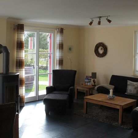 Fischer'S Ferienhaus Ruegen Mit Sauna Und Kamin Ummanz ภายนอก รูปภาพ