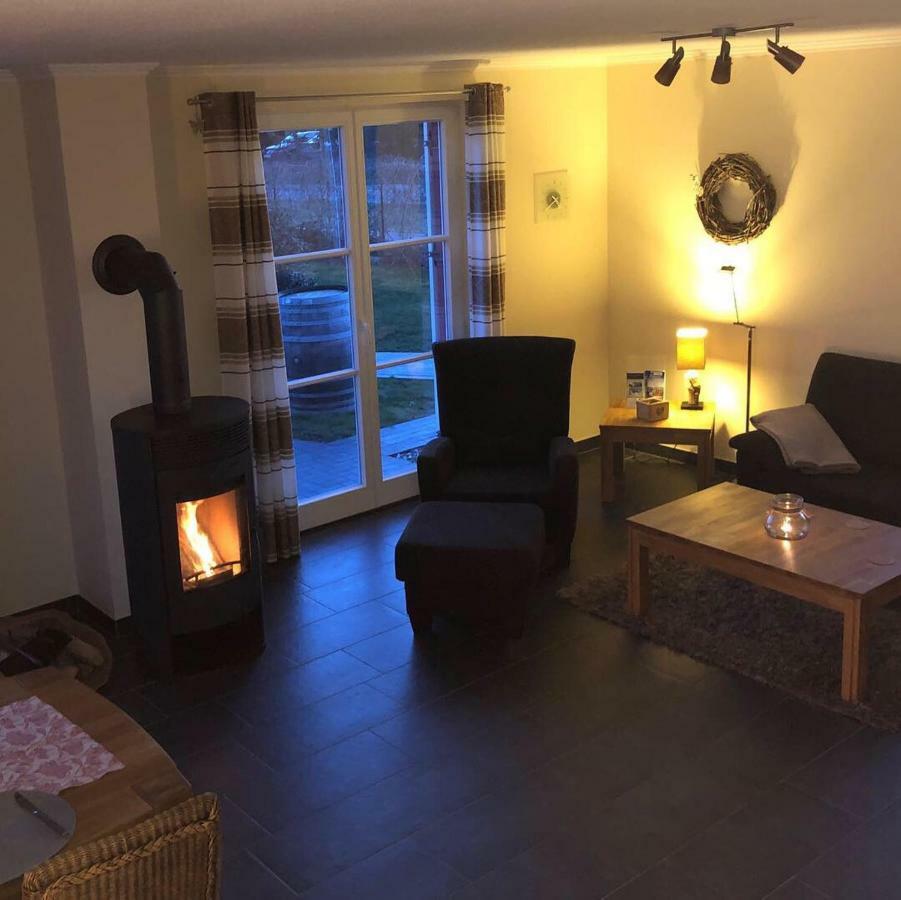 Fischer'S Ferienhaus Ruegen Mit Sauna Und Kamin Ummanz ภายนอก รูปภาพ